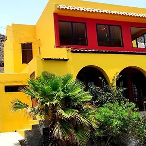 https://roses-place.cape-verdehotels.com