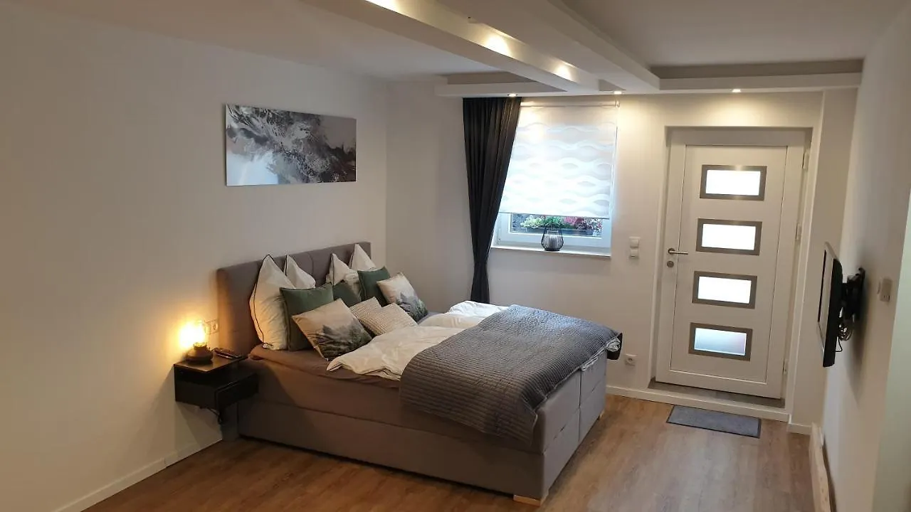 Apartment Airport Κολωνία